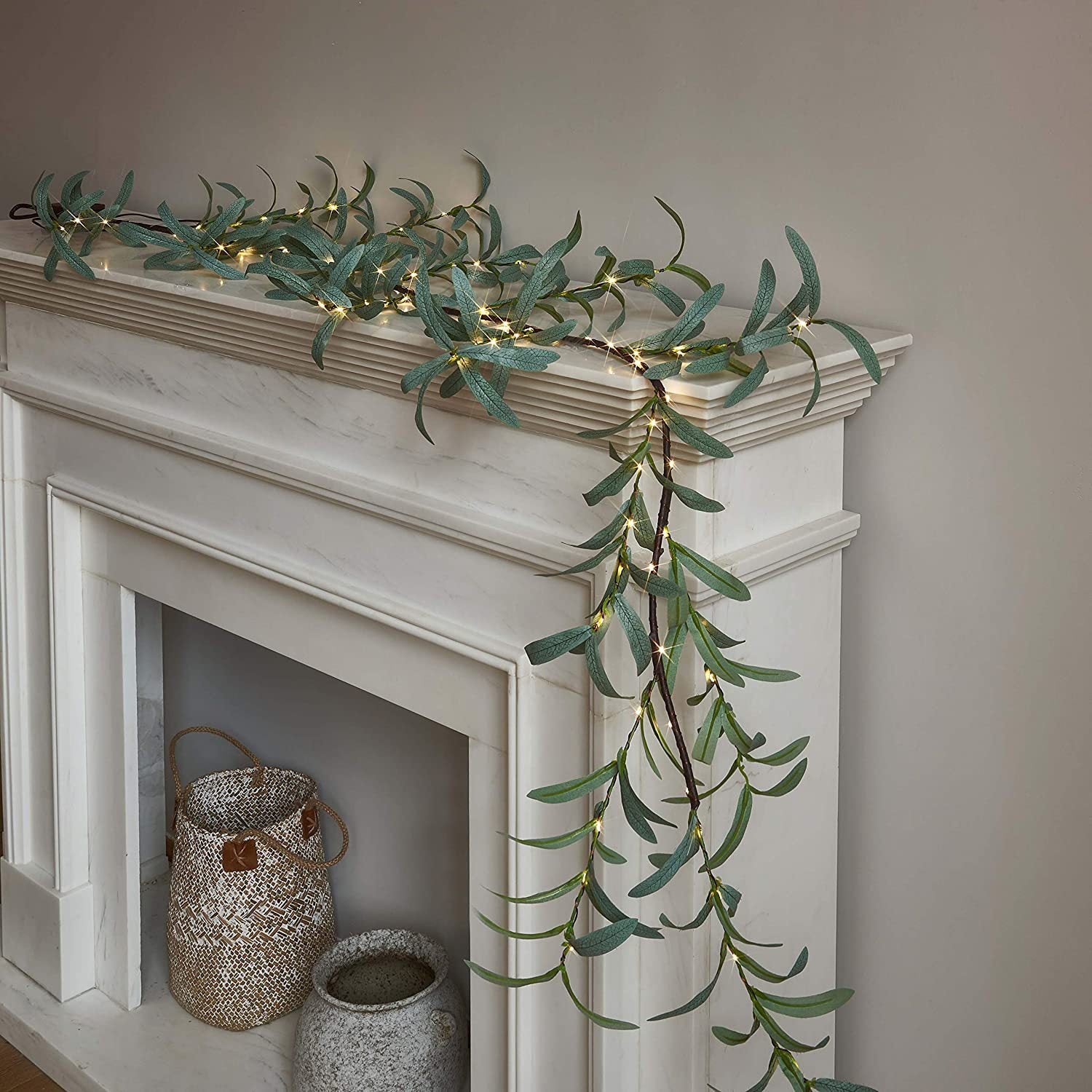 Cross-border eucalyptus garland lights